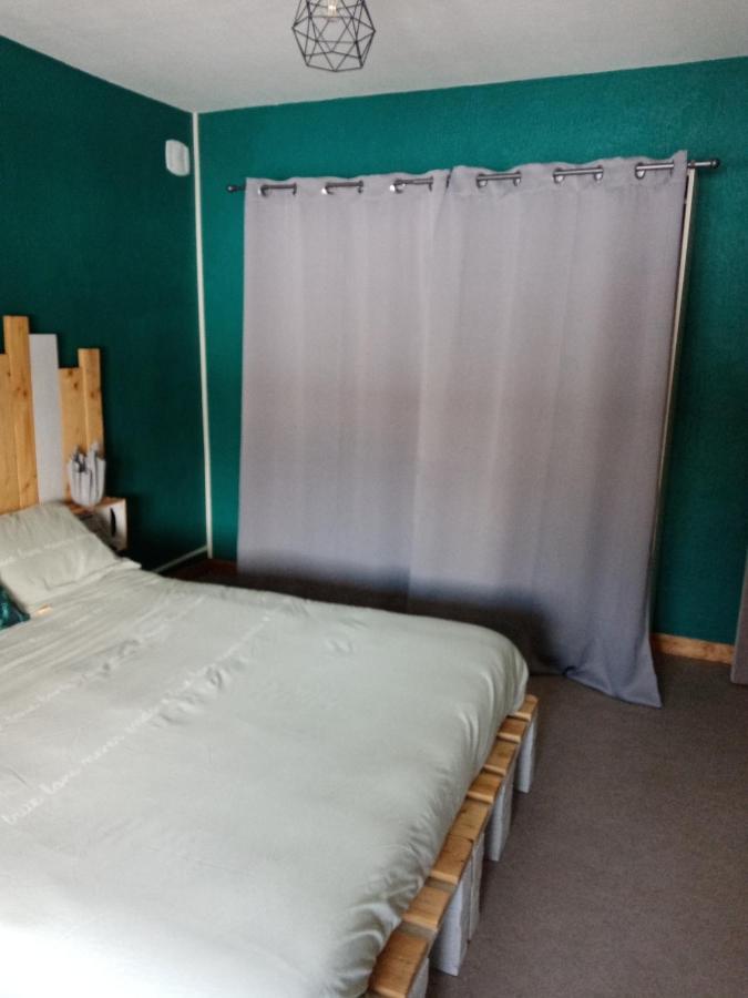 Les P'Tites Pistes Bed & Breakfast Chaux-des-Pres Exterior foto